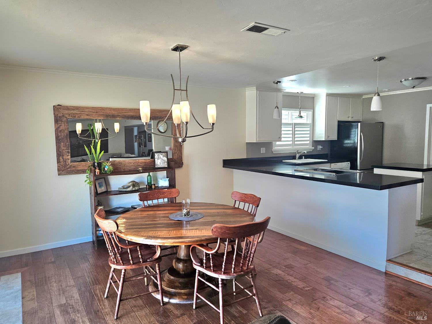 Detail Gallery Image 27 of 46 For 354 Wikiup Dr, Santa Rosa,  CA 95403 - 3 Beds | 2 Baths