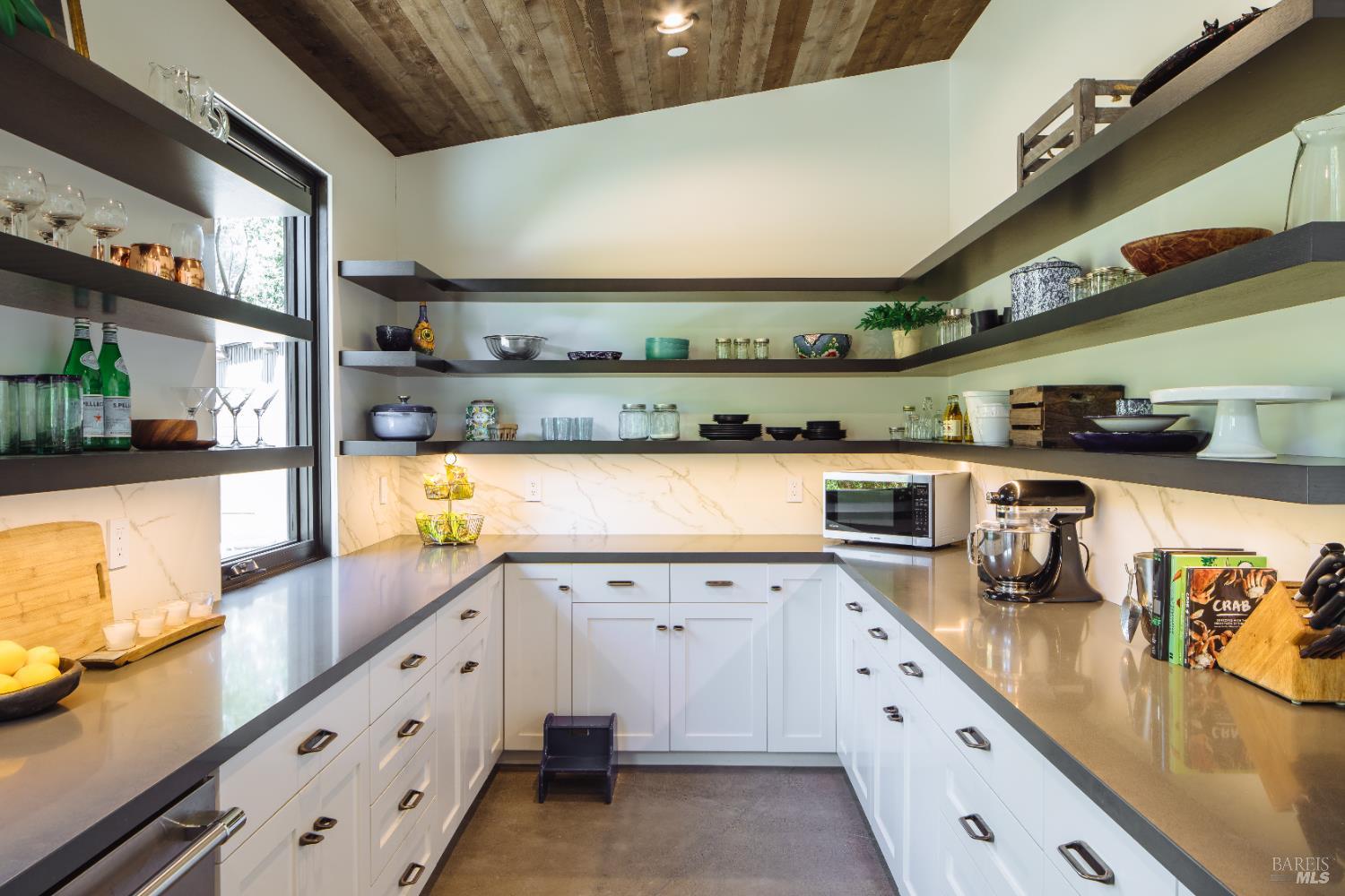 Detail Gallery Image 19 of 74 For 4125 Wallace Rd, Santa Rosa,  CA 95404 - 3 Beds | 4/1 Baths