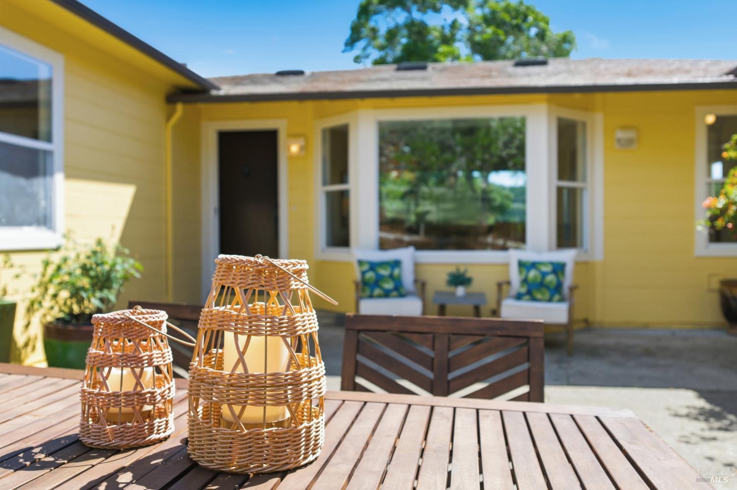 Detail Gallery Image 7 of 59 For 178 Reservoir Rd, San Rafael,  CA 94901 - 4 Beds | 3 Baths