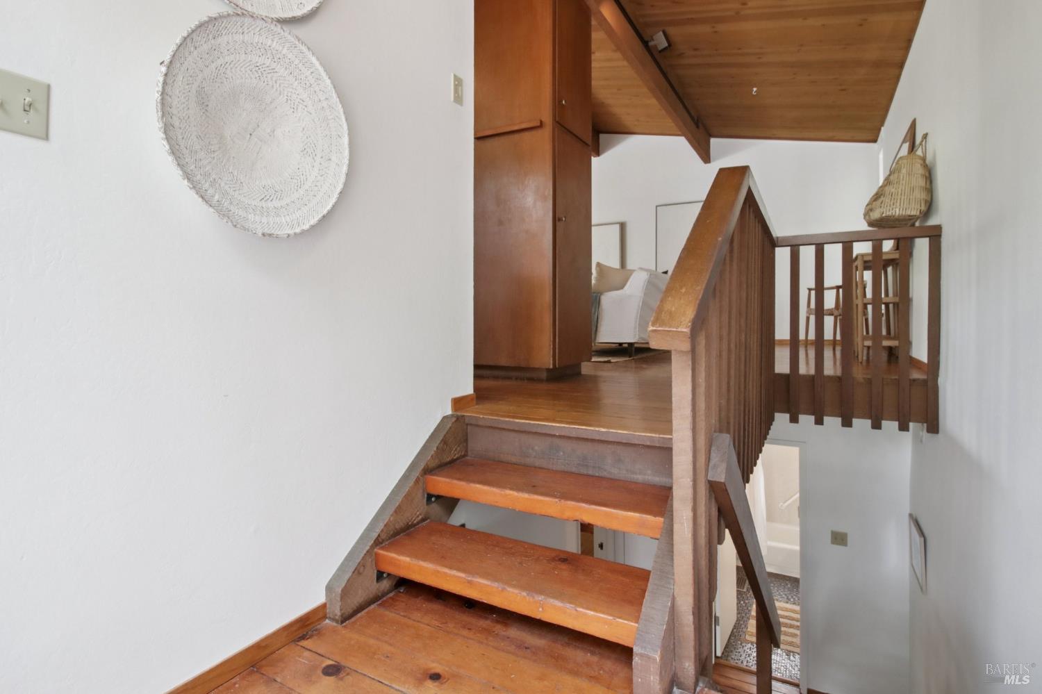 Detail Gallery Image 16 of 43 For 34 Fair Dr, San Rafael,  CA 94901 - 2 Beds | 1 Baths