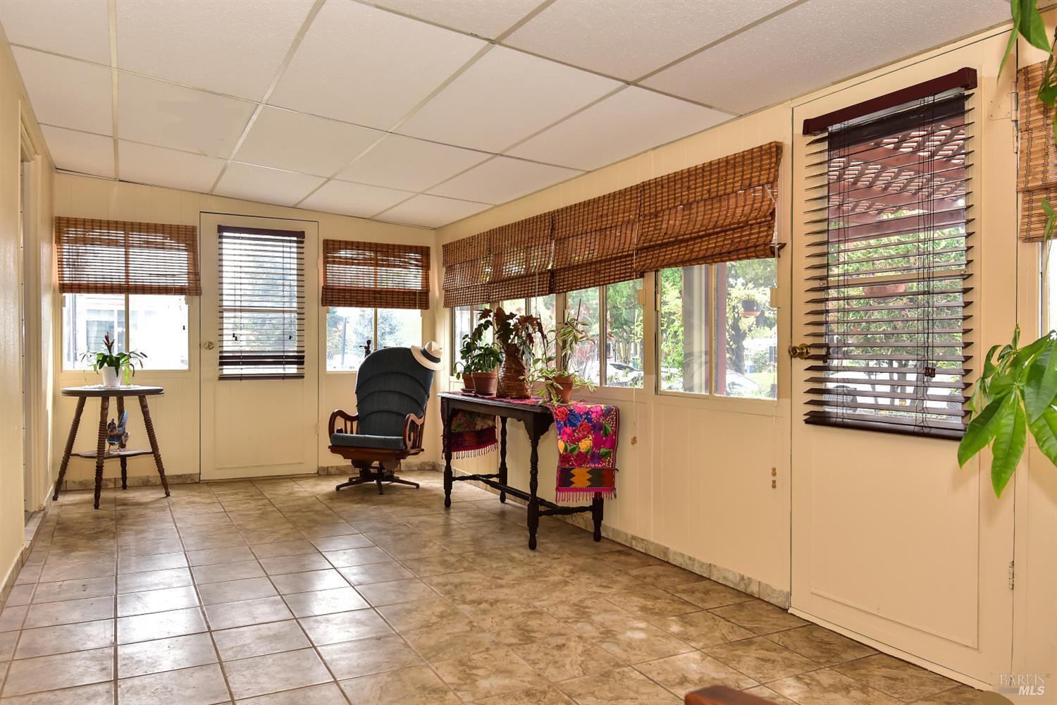 Detail Gallery Image 10 of 39 For 41 Cuernavaca Dr, Sonoma,  CA 95476 - 2 Beds | 2 Baths