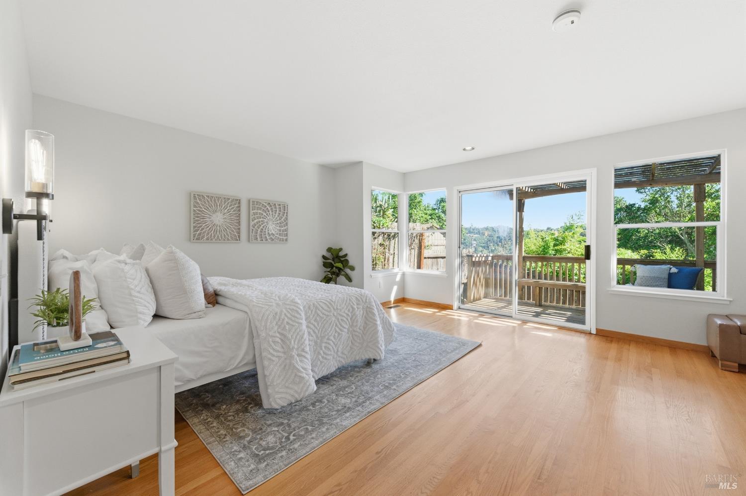 Detail Gallery Image 29 of 59 For 178 Reservoir Rd, San Rafael,  CA 94901 - 4 Beds | 3 Baths