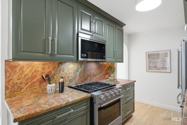 Detail Gallery Image 17 of 50 For 10 Catalpa Ave #7,  Mill Valley,  CA 94941 - 2 Beds | 1 Baths