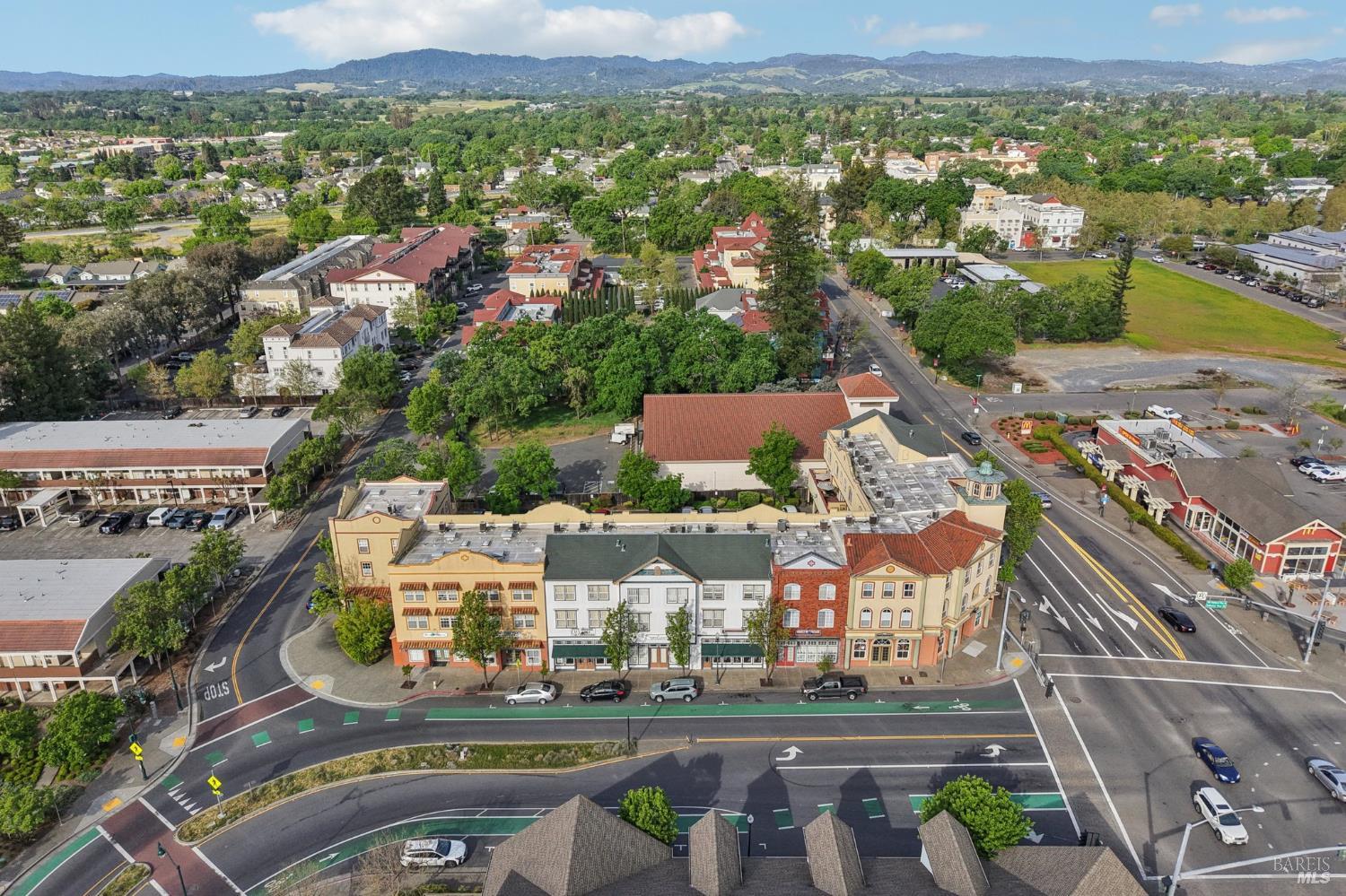 Detail Gallery Image 40 of 45 For 43 Johnson St, Windsor,  CA 95492 - 3 Beds | 2/1 Baths