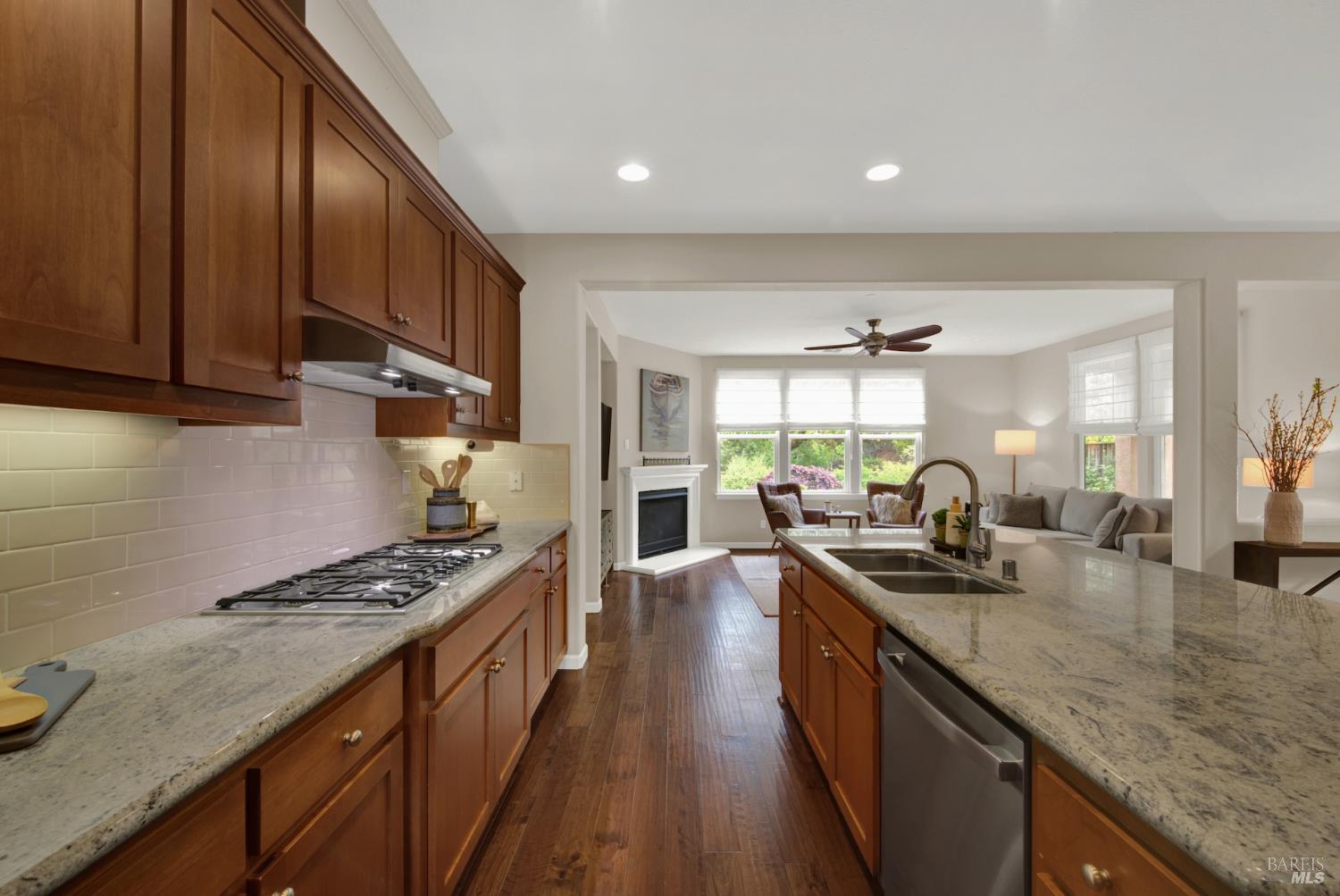Detail Gallery Image 29 of 82 For 18 Riverton Ct, Napa,  CA 94558 - 4 Beds | 2/1 Baths
