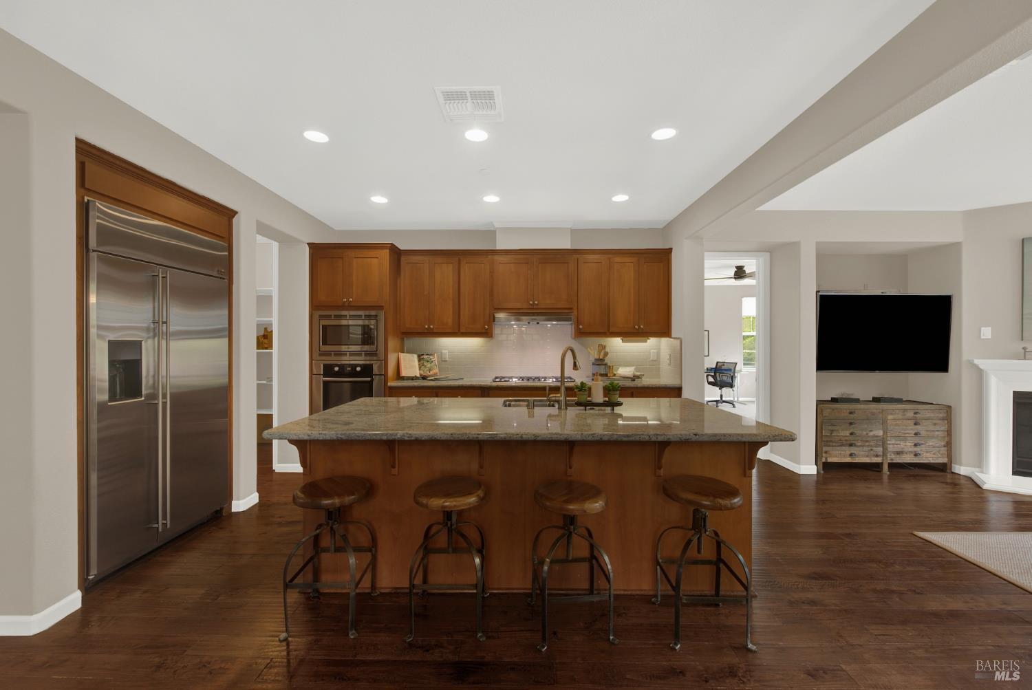 Detail Gallery Image 23 of 82 For 18 Riverton Ct, Napa,  CA 94558 - 4 Beds | 2/1 Baths