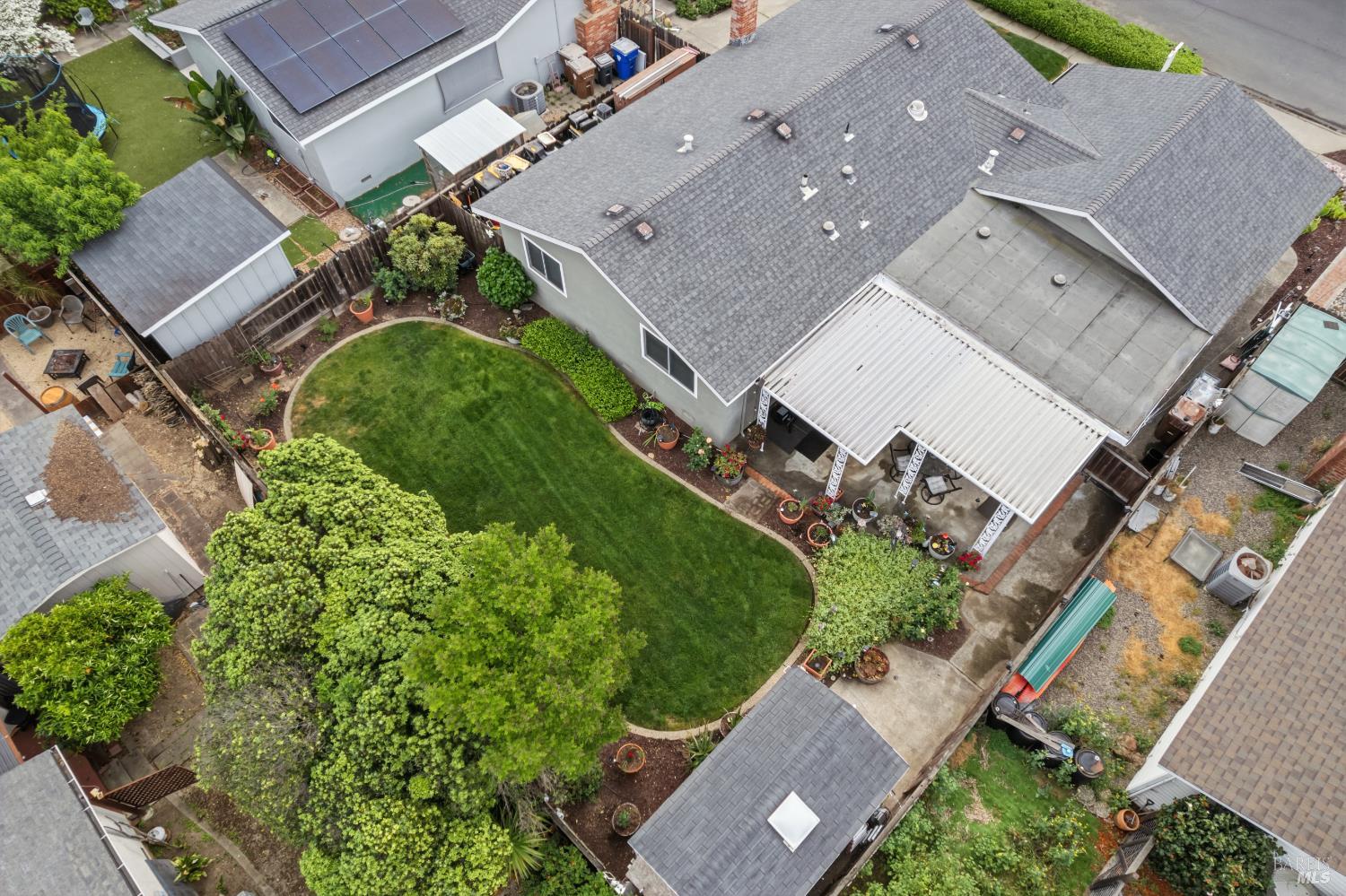 Detail Gallery Image 25 of 29 For 1260 Sierra Ave, Napa,  CA 94558 - 3 Beds | 2 Baths