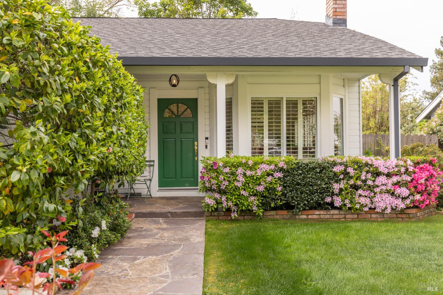 Detail Gallery Image 6 of 54 For 2431 Shoreline Dr, Napa,  CA 94558 - 3 Beds | 2 Baths