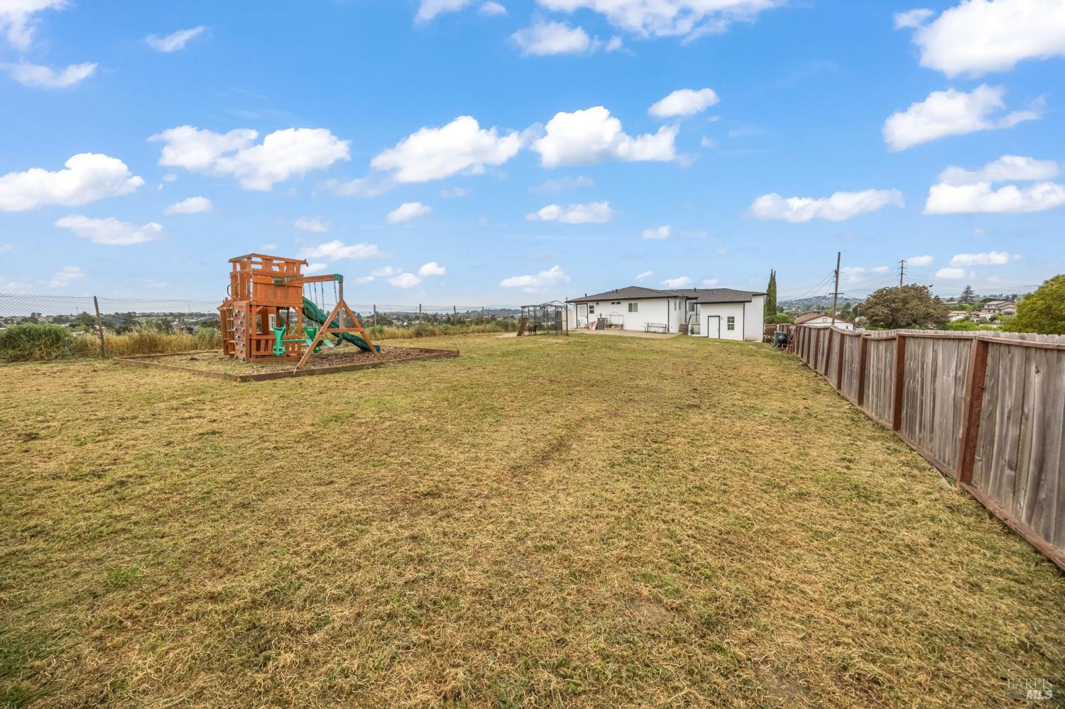 Detail Gallery Image 23 of 36 For 136 Renida St, Vallejo,  CA 94591 - 4 Beds | 3 Baths