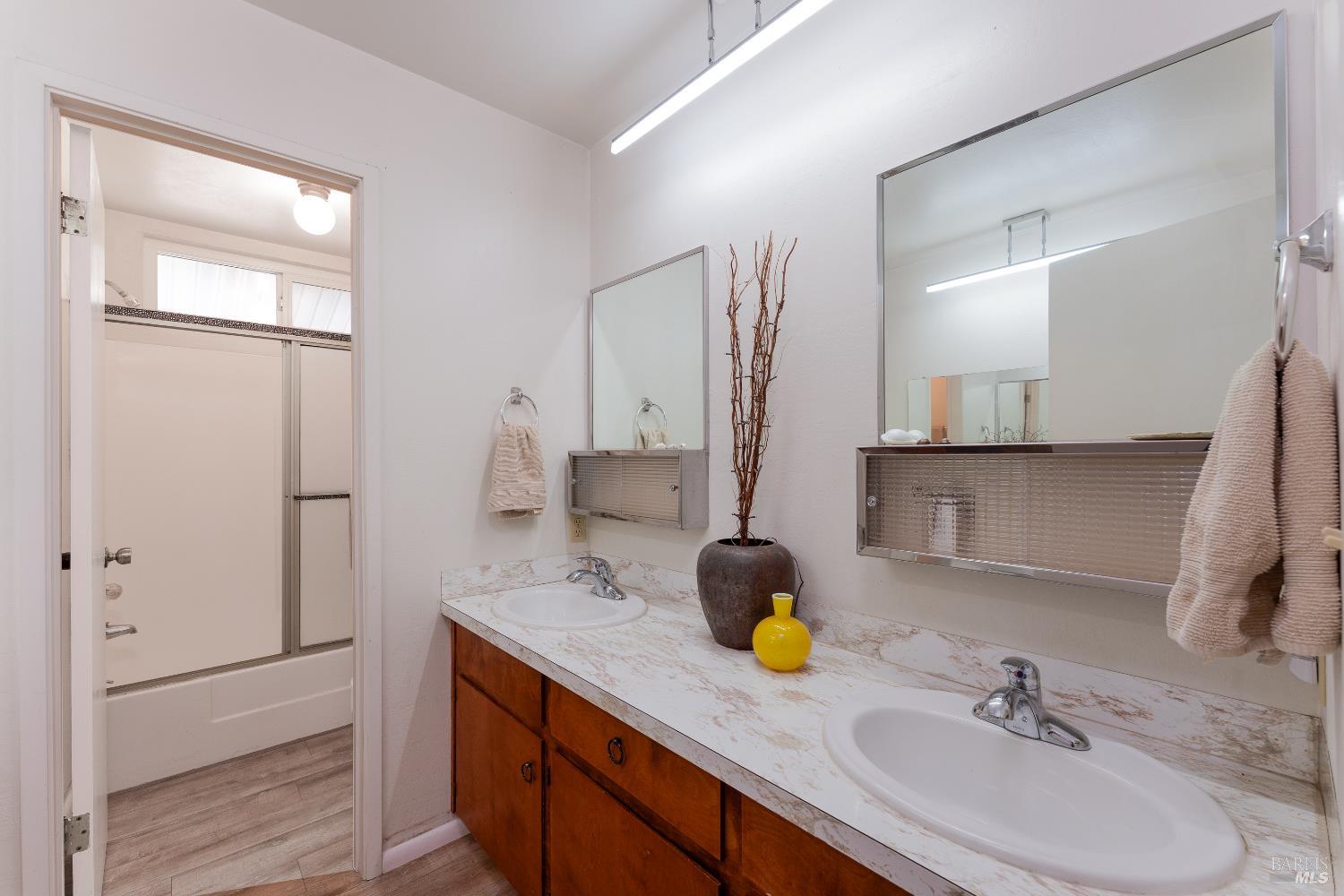 Detail Gallery Image 19 of 41 For 1961 Foothill Dr, Redwood Valley,  CA 95470 - 4 Beds | 2/1 Baths