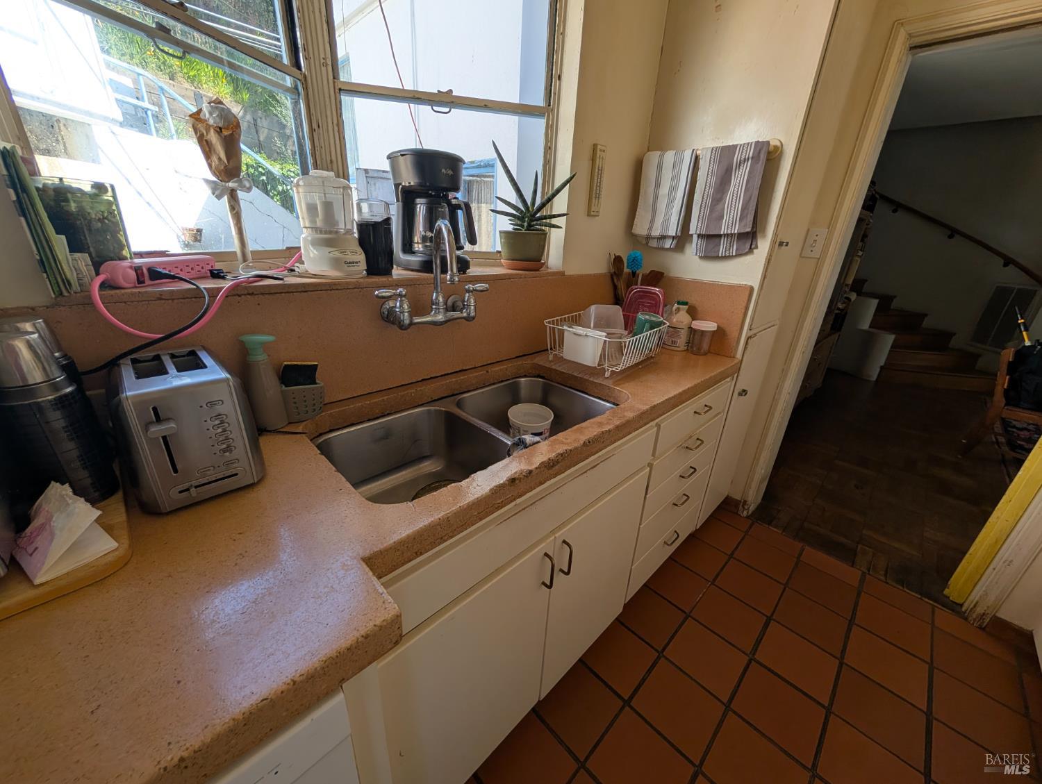 Detail Gallery Image 13 of 19 For Address Is Not Disclosed, Mill Valley,  CA 94901 - 3 Beds | 1 Baths