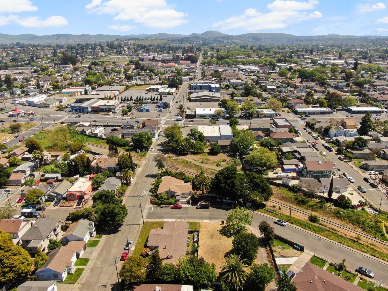 Detail Gallery Image 5 of 11 For 1821 Marin St, Vallejo,  CA 94590 - – Beds | – Baths