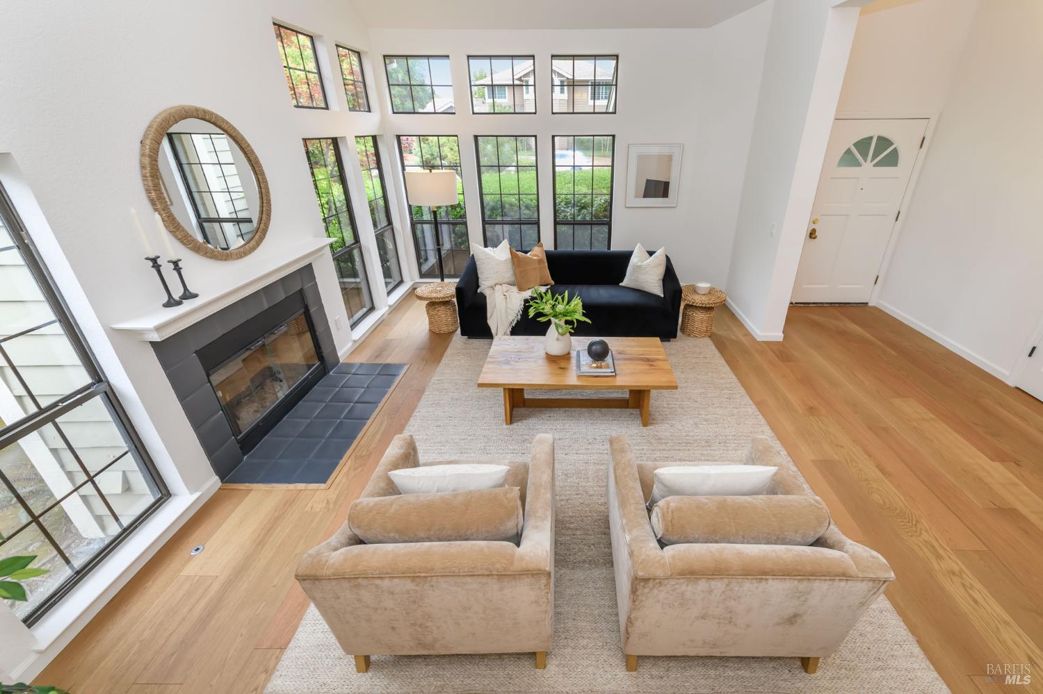 Detail Gallery Image 6 of 45 For 493 Fieldstone Dr, Novato,  CA 94945 - 4 Beds | 3 Baths