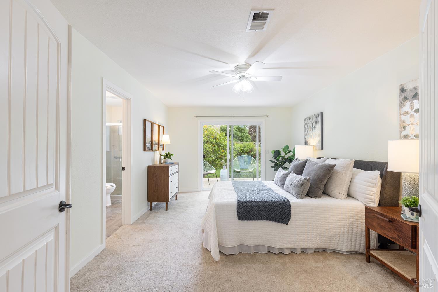 Detail Gallery Image 31 of 54 For 2431 Shoreline Dr, Napa,  CA 94558 - 3 Beds | 2 Baths