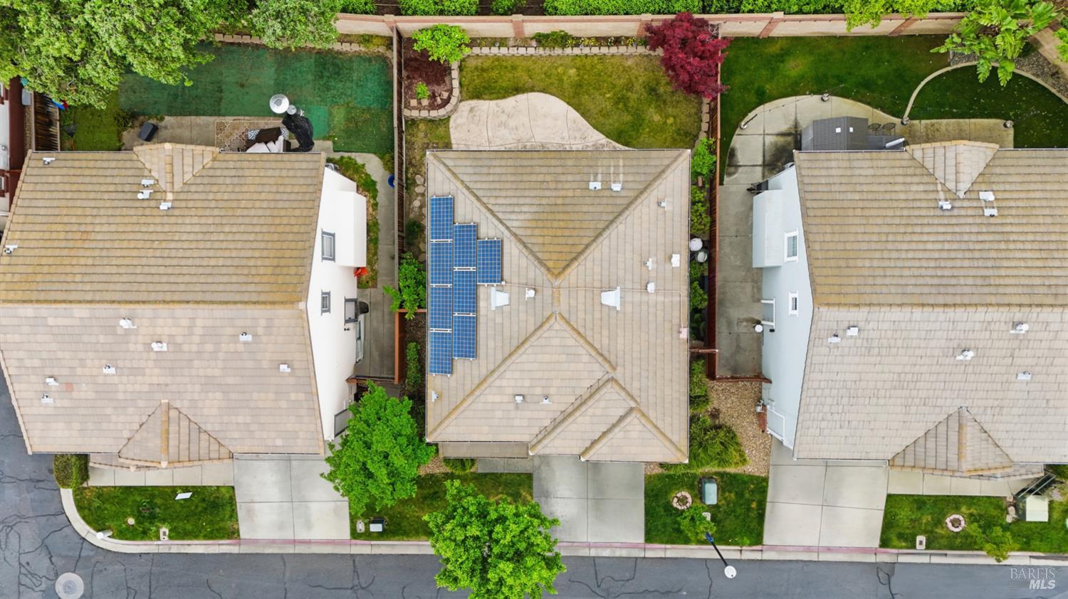 Detail Gallery Image 43 of 52 For 110 Chimney Rock Dr, Vacaville,  CA 95687 - 3 Beds | 2/1 Baths