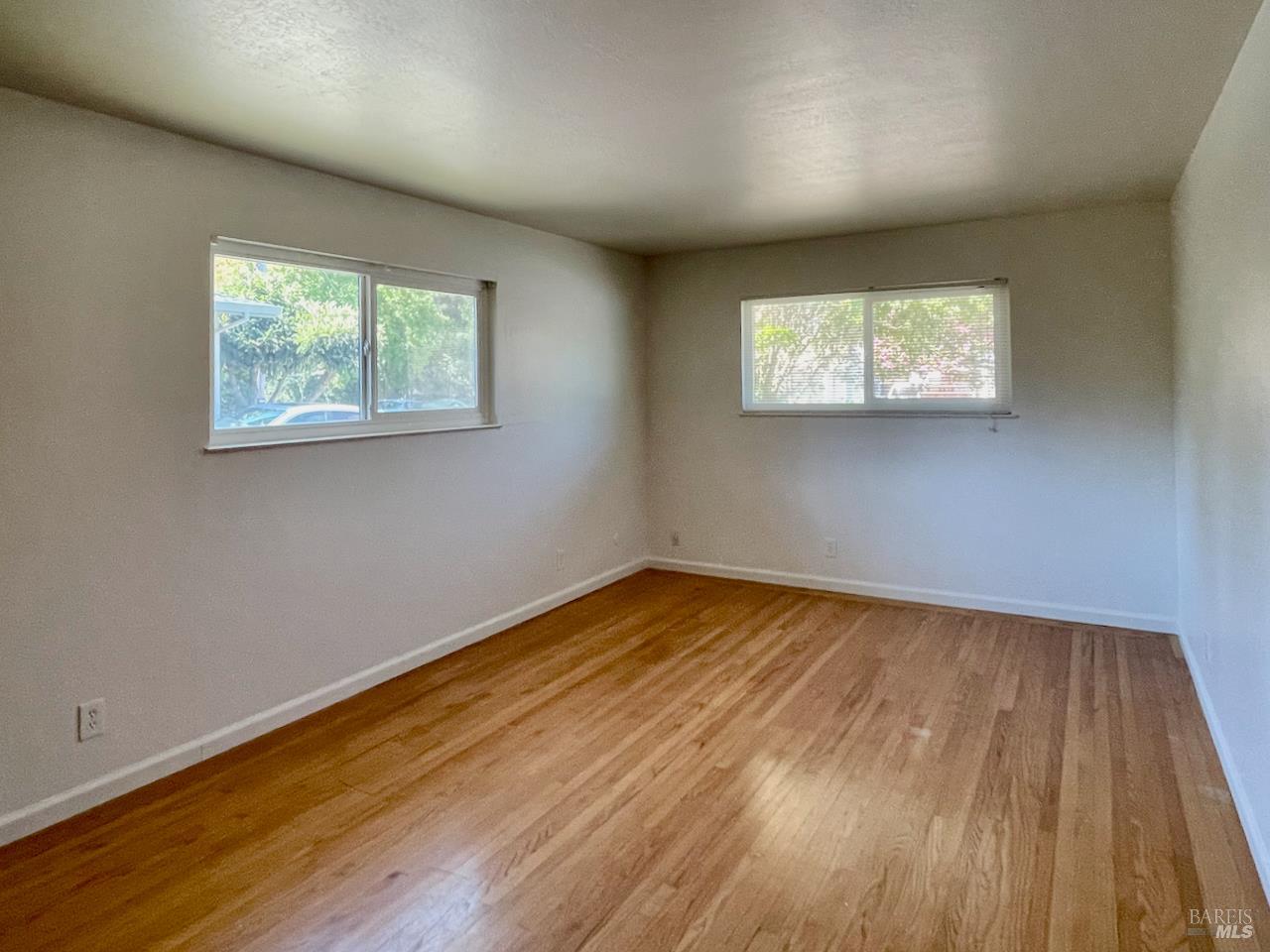 Detail Gallery Image 26 of 33 For 1690 Beaver St, Santa Rosa,  CA 95404 - – Beds | – Baths