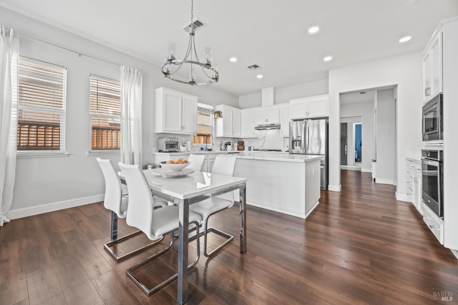 Detail Gallery Image 10 of 51 For 5161 Freitas Way, Fairfield,  CA 94533 - 3 Beds | 2 Baths