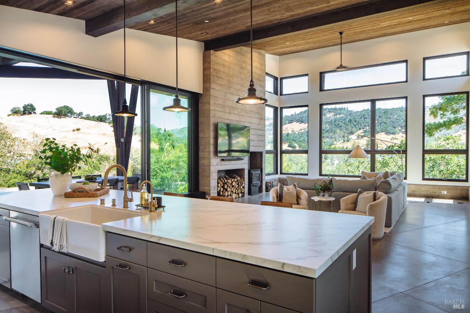 Detail Gallery Image 21 of 74 For 4125 Wallace Rd, Santa Rosa,  CA 95404 - 3 Beds | 4/1 Baths