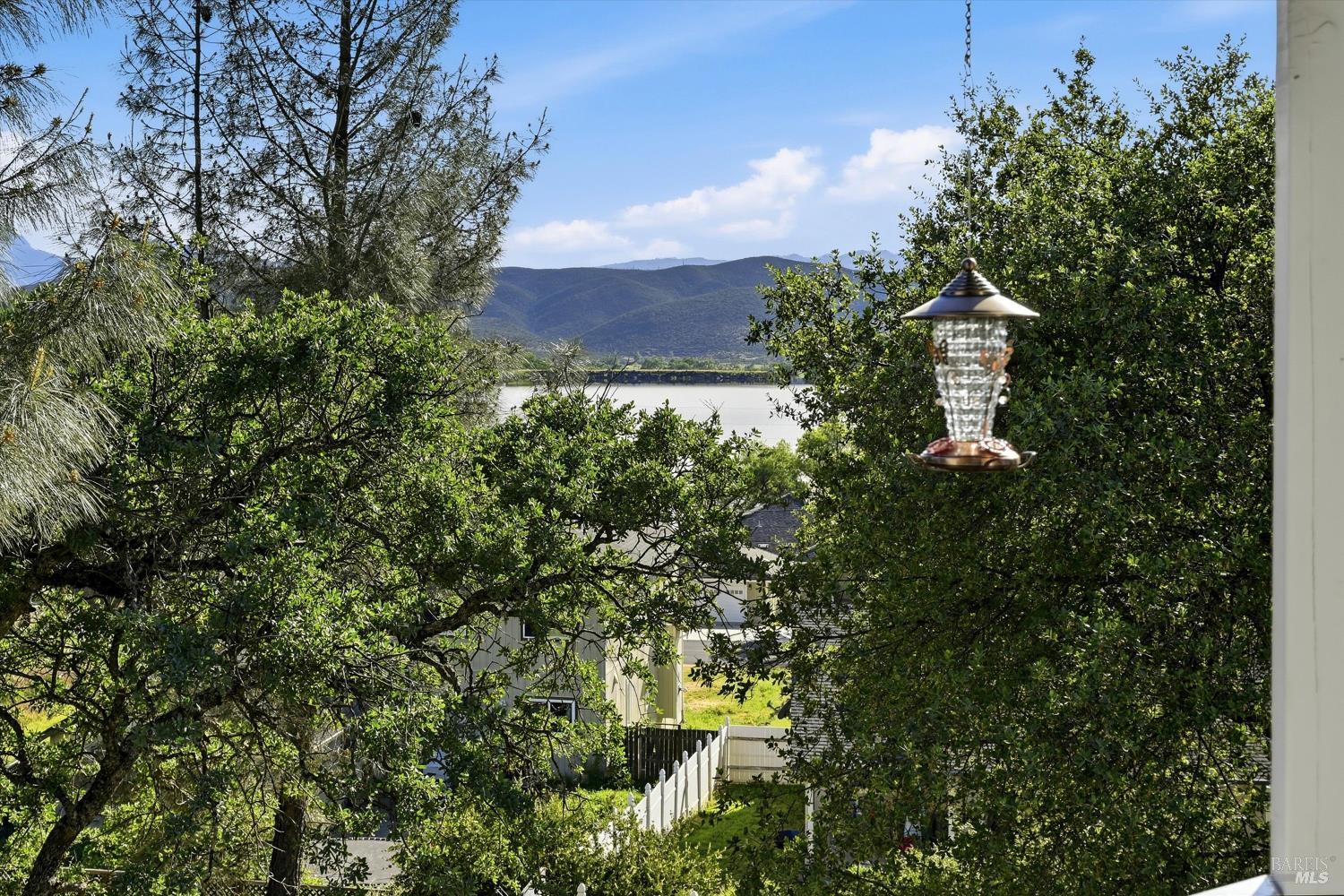 Detail Gallery Image 3 of 40 For 18669 Deer Hill Rd, Hidden Valley Lake,  CA 95467 - 3 Beds | 2 Baths