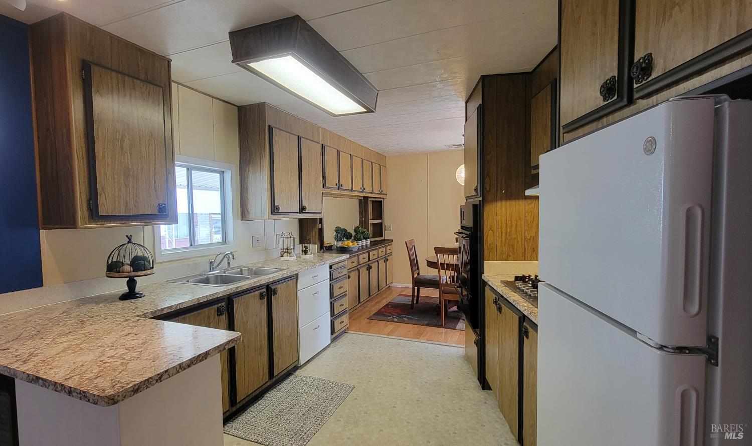 Detail Gallery Image 18 of 32 For 460 E Gobbi St 3, Ukiah,  CA 95482 - 2 Beds | 2 Baths