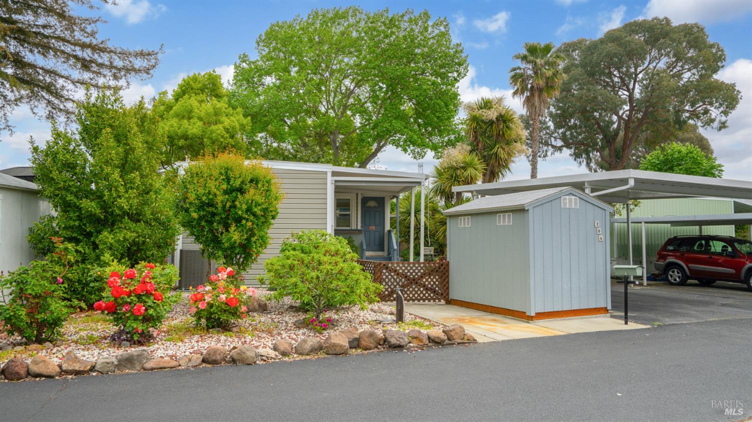 Detail Gallery Image 33 of 44 For 204 Barcelona Ave, Novato,  CA 94949 - 2 Beds | 2 Baths