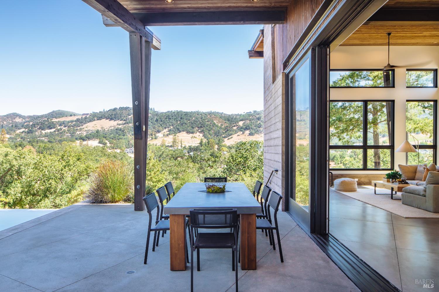 Detail Gallery Image 31 of 74 For 4125 Wallace Rd, Santa Rosa,  CA 95404 - 3 Beds | 4/1 Baths