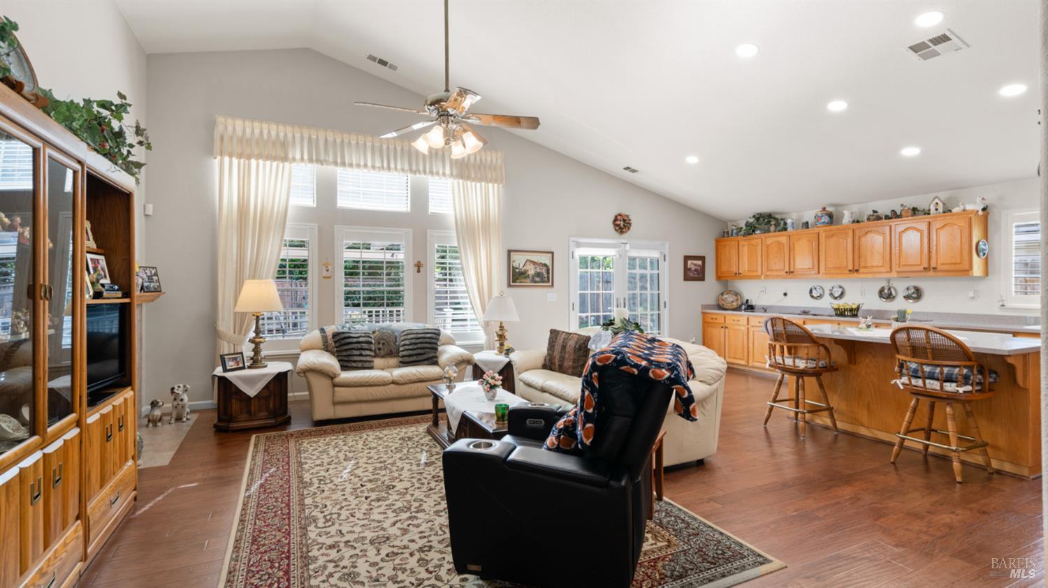 Detail Gallery Image 15 of 56 For 4539 Avondale Cir, Fairfield,  CA 94533 - 3 Beds | 2 Baths