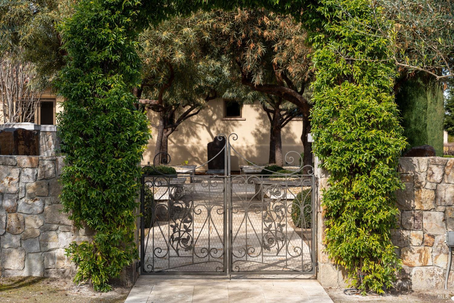 Detail Gallery Image 63 of 74 For 21 Vista Ranch Rd, Napa,  CA 94558 - 4 Beds | 4/1 Baths