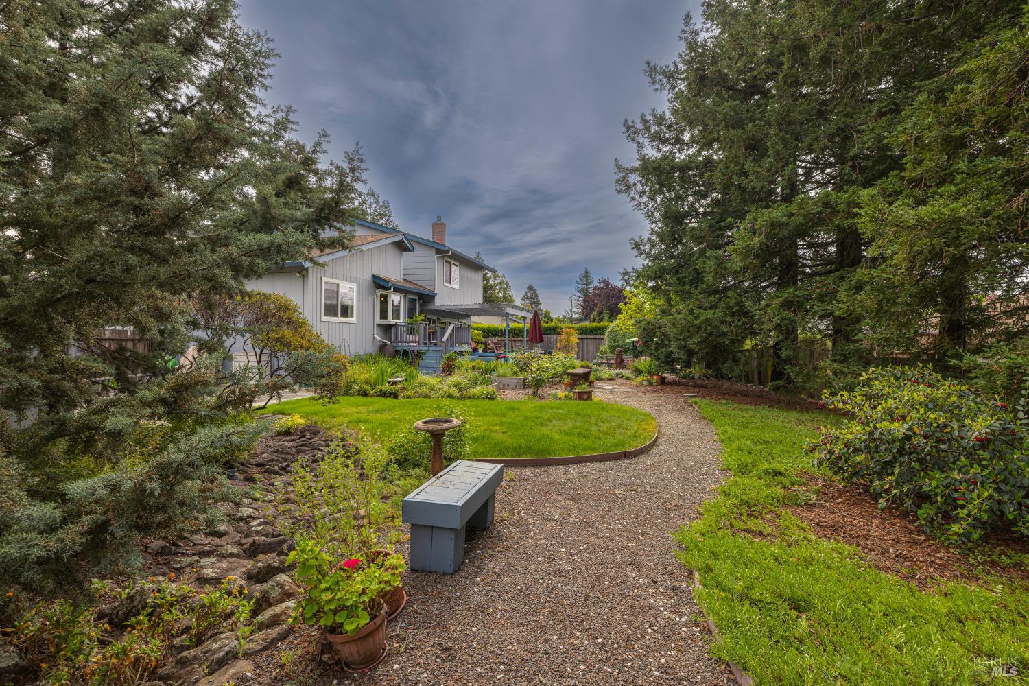 Detail Gallery Image 31 of 39 For 29 Caulfield Ct, Petaluma,  CA 94954 - 4 Beds | 3 Baths