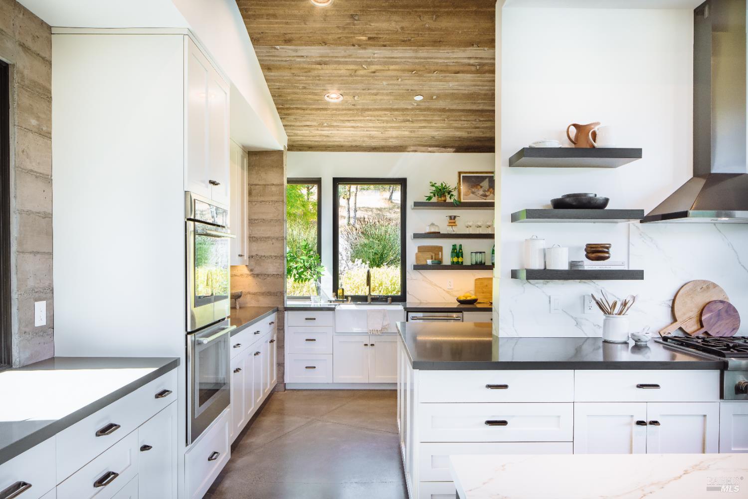 Detail Gallery Image 17 of 74 For 4125 Wallace Rd, Santa Rosa,  CA 95404 - 3 Beds | 4/1 Baths