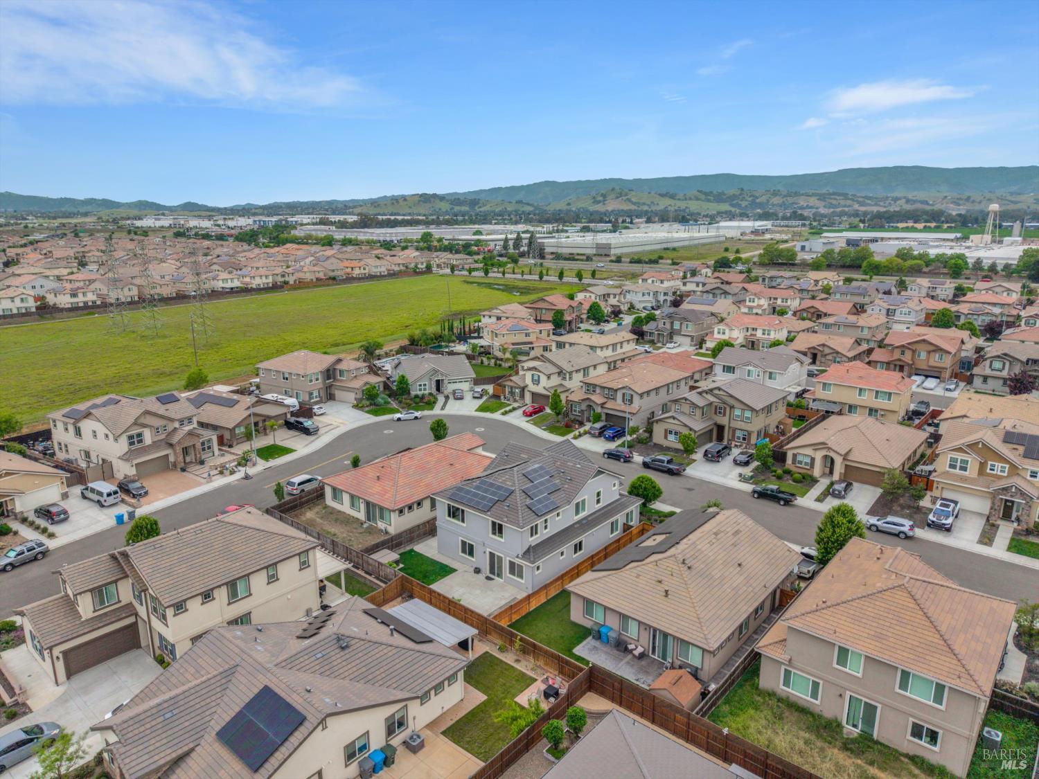 Detail Gallery Image 43 of 45 For 580 Kingbird Cir, Vacaville,  CA 95688 - 5 Beds | 4/1 Baths