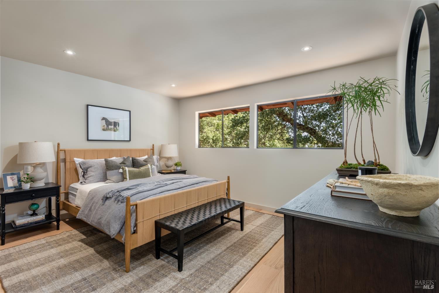 Detail Gallery Image 24 of 43 For 18492 White Oak Dr, Sonoma,  CA 95476 - 4 Beds | 4/1 Baths