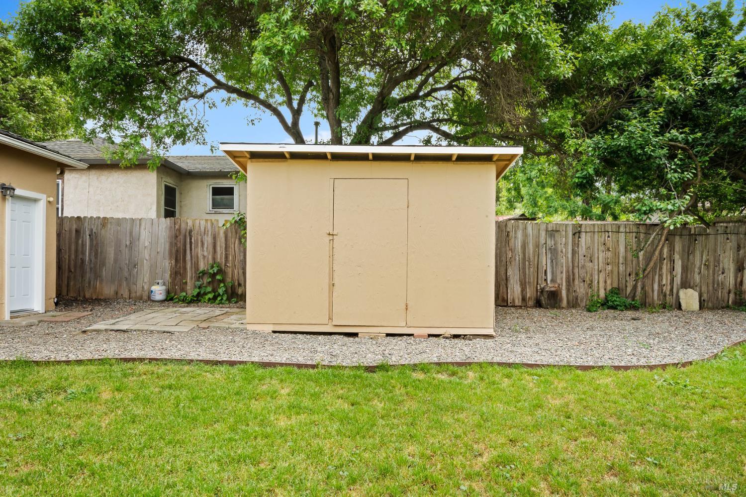 Detail Gallery Image 27 of 34 For 218 Hillcrest Ave, Benicia,  CA 94510 - 2 Beds | 1 Baths