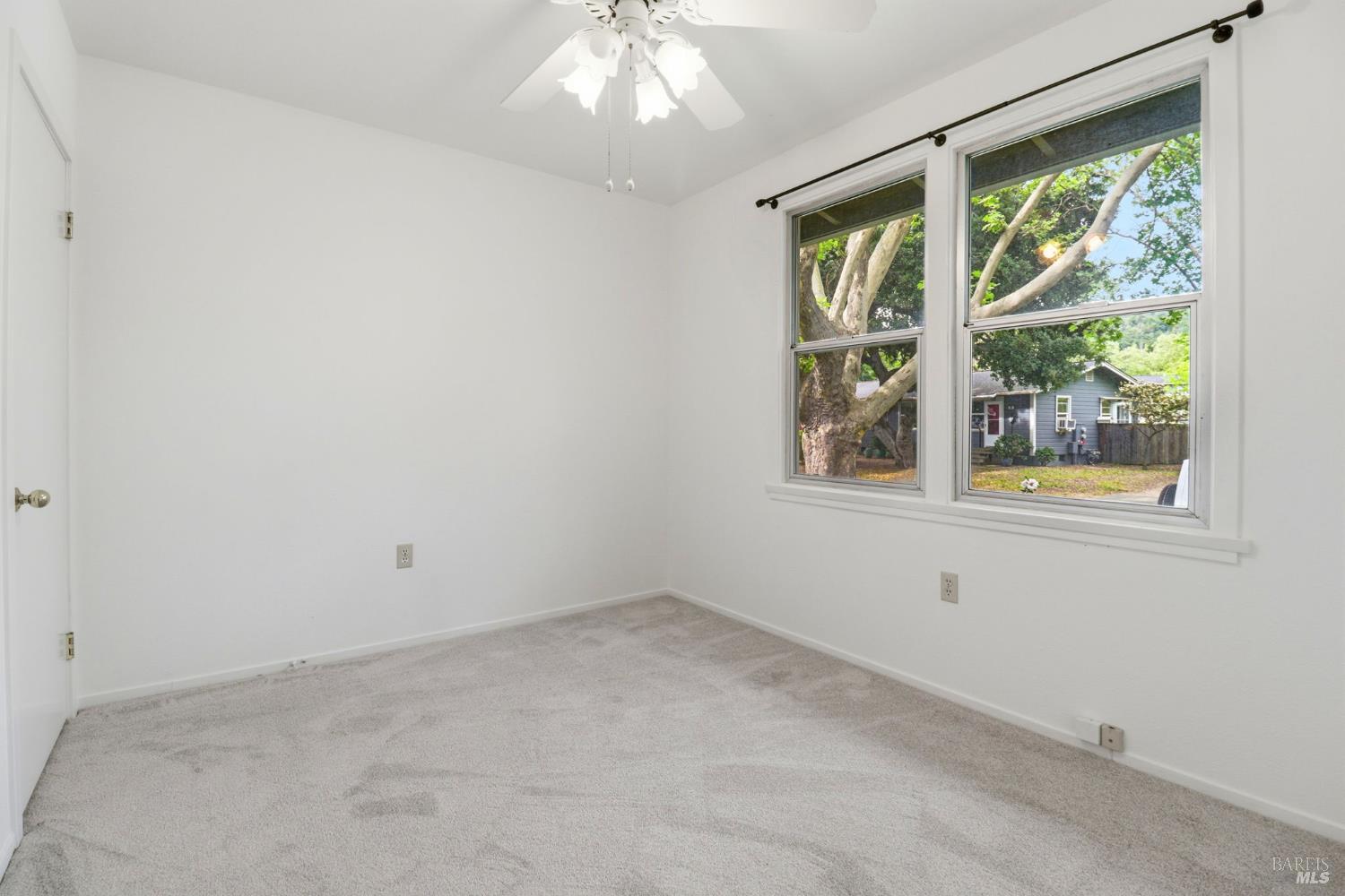 Detail Gallery Image 13 of 27 For 88 Martin Dr, Novato,  CA 94949 - 2 Beds | 1 Baths
