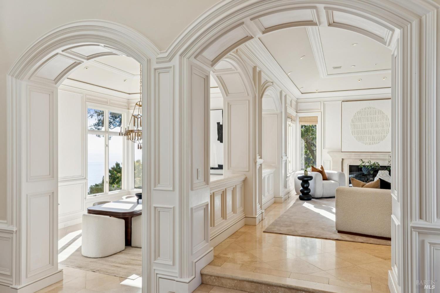 Detail Gallery Image 36 of 96 For 44 Marin Bay Park Ct, San Rafael,  CA 94901 - 5 Beds | 5/1 Baths