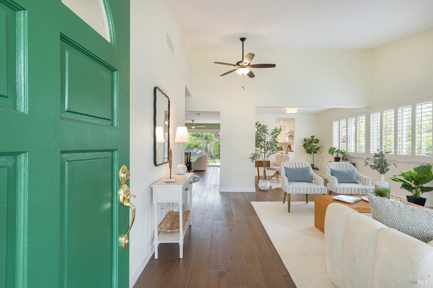 Detail Gallery Image 8 of 54 For 2431 Shoreline Dr, Napa,  CA 94558 - 3 Beds | 2 Baths