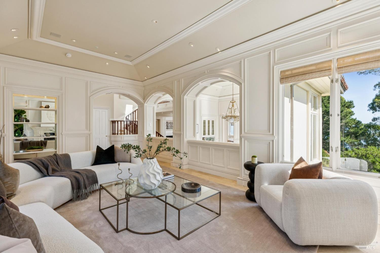 Detail Gallery Image 45 of 96 For 44 Marin Bay Park Ct, San Rafael,  CA 94901 - 5 Beds | 5/1 Baths