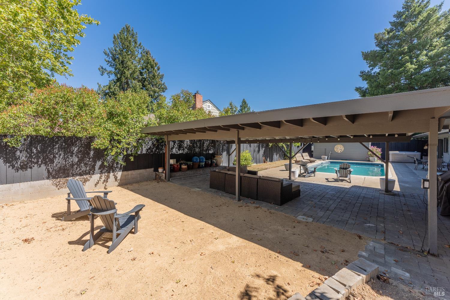 Detail Gallery Image 9 of 40 For 788 Walnut Ave, Ukiah,  CA 95482 - 3 Beds | 3/2 Baths