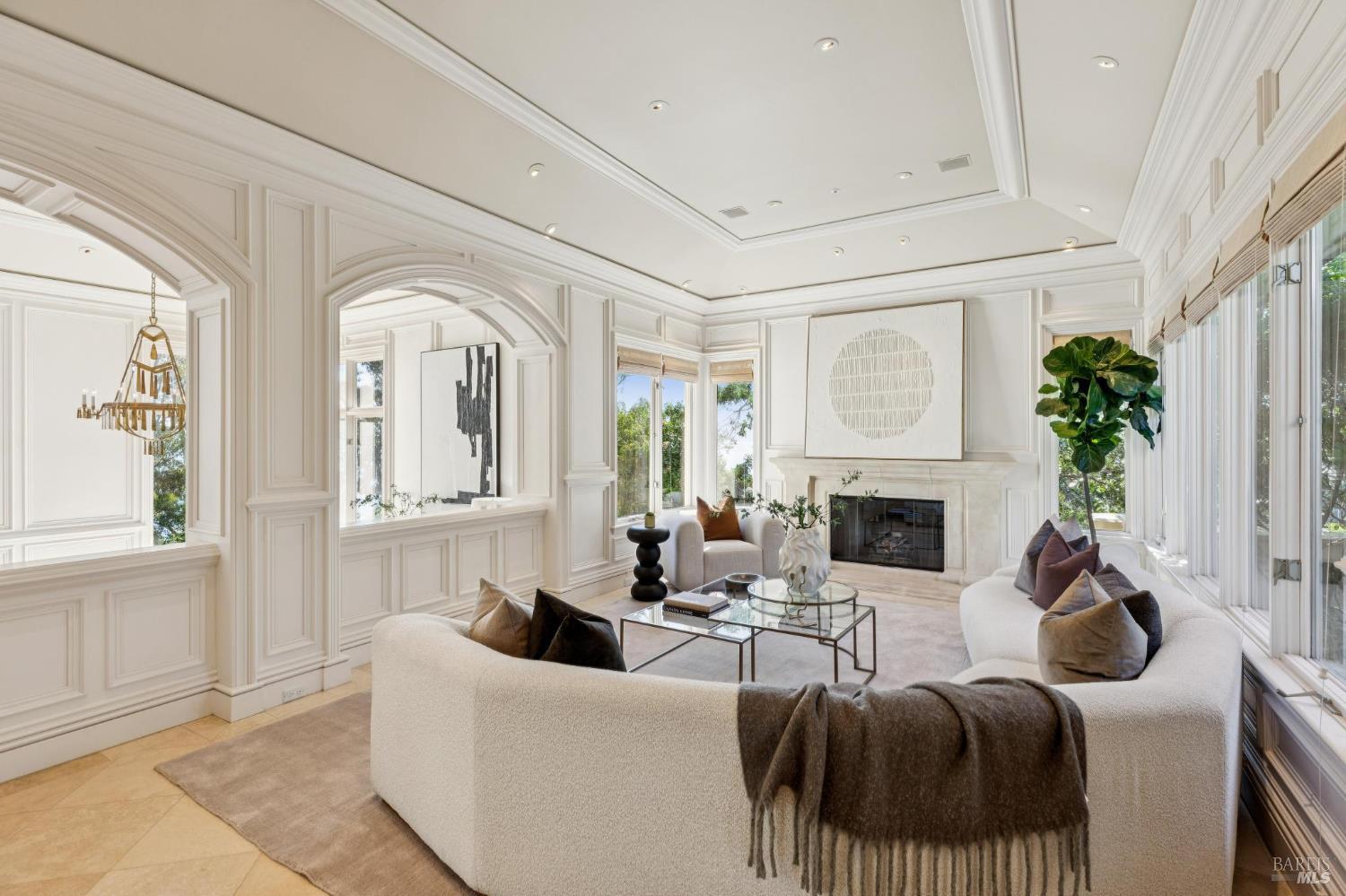 Detail Gallery Image 7 of 96 For 44 Marin Bay Park Ct, San Rafael,  CA 94901 - 5 Beds | 5/1 Baths