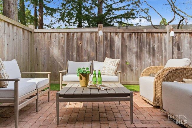 Detail Gallery Image 40 of 50 For 10 Catalpa Ave #7,  Mill Valley,  CA 94941 - 2 Beds | 1 Baths