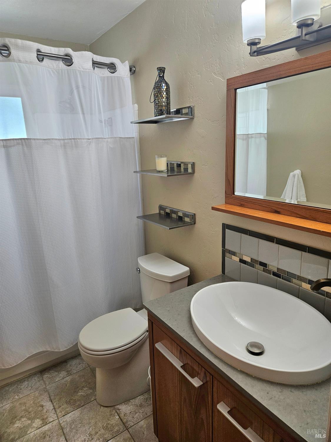 Detail Gallery Image 42 of 46 For 354 Wikiup Dr, Santa Rosa,  CA 95403 - 3 Beds | 2 Baths