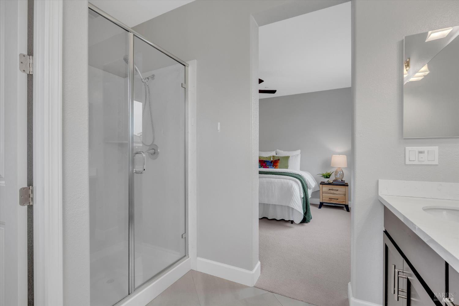 Detail Gallery Image 17 of 45 For 580 Kingbird Cir, Vacaville,  CA 95688 - 5 Beds | 4/1 Baths