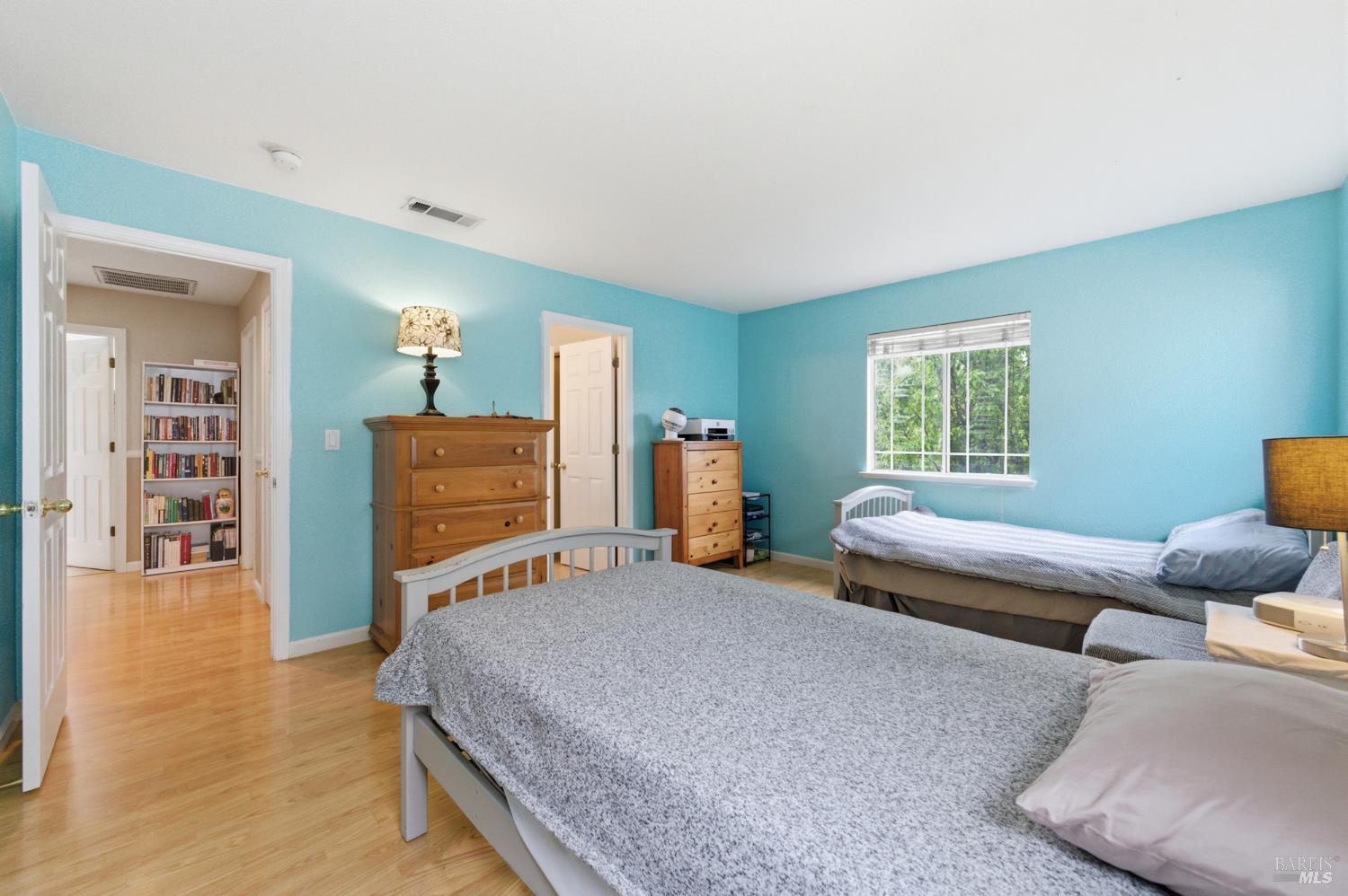 Detail Gallery Image 33 of 52 For 110 Chimney Rock Dr, Vacaville,  CA 95687 - 3 Beds | 2/1 Baths