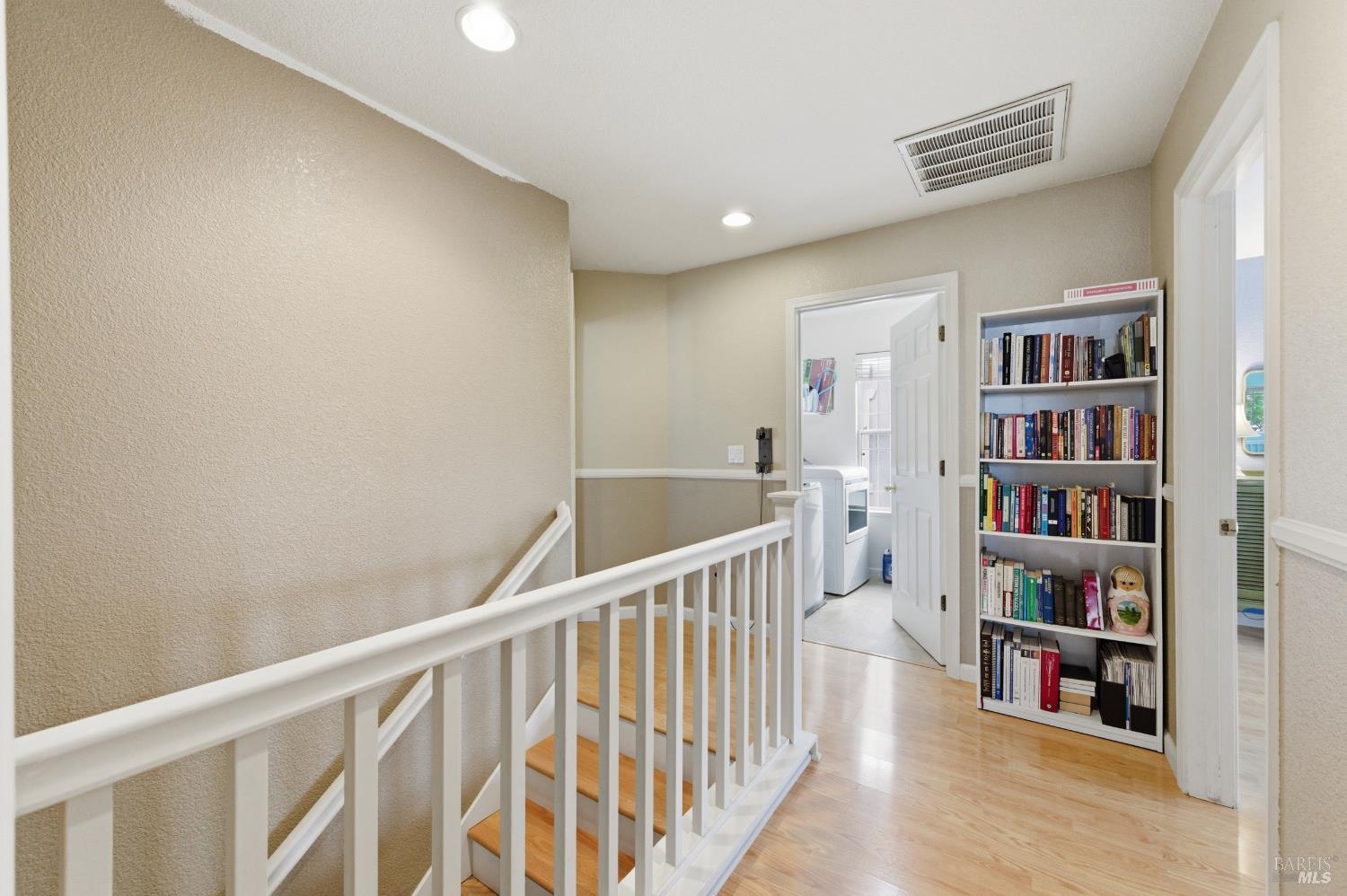 Detail Gallery Image 25 of 52 For 110 Chimney Rock Dr, Vacaville,  CA 95687 - 3 Beds | 2/1 Baths