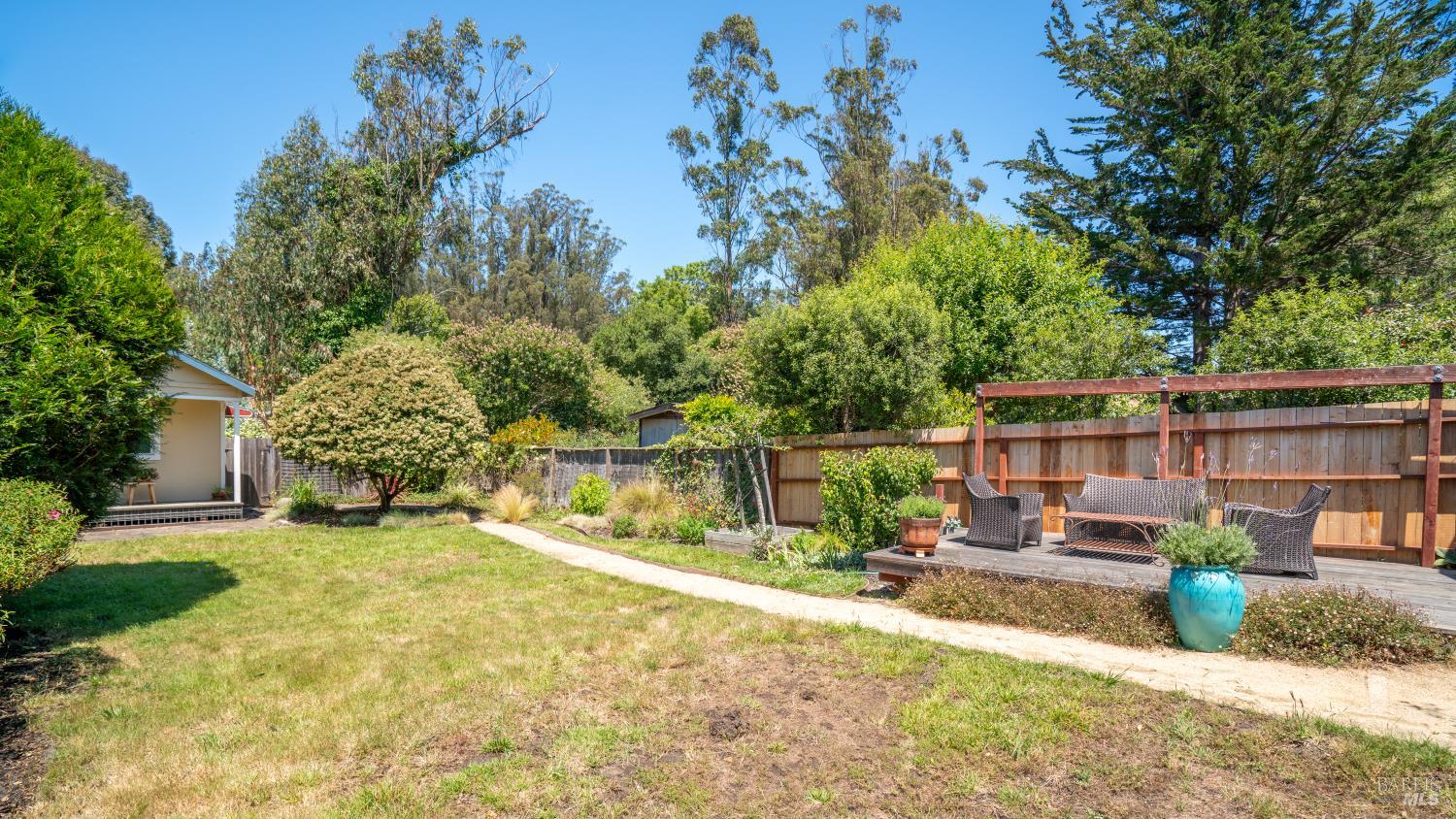 Detail Gallery Image 27 of 39 For 27345 State Route 1 Unkn, Tomales,  CA 94971 - 3 Beds | 2/1 Baths