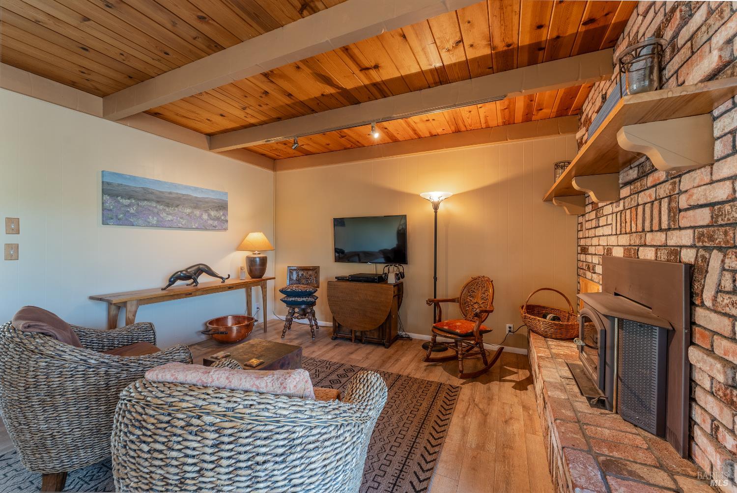 Detail Gallery Image 10 of 41 For 1961 Foothill Dr, Redwood Valley,  CA 95470 - 4 Beds | 2/1 Baths