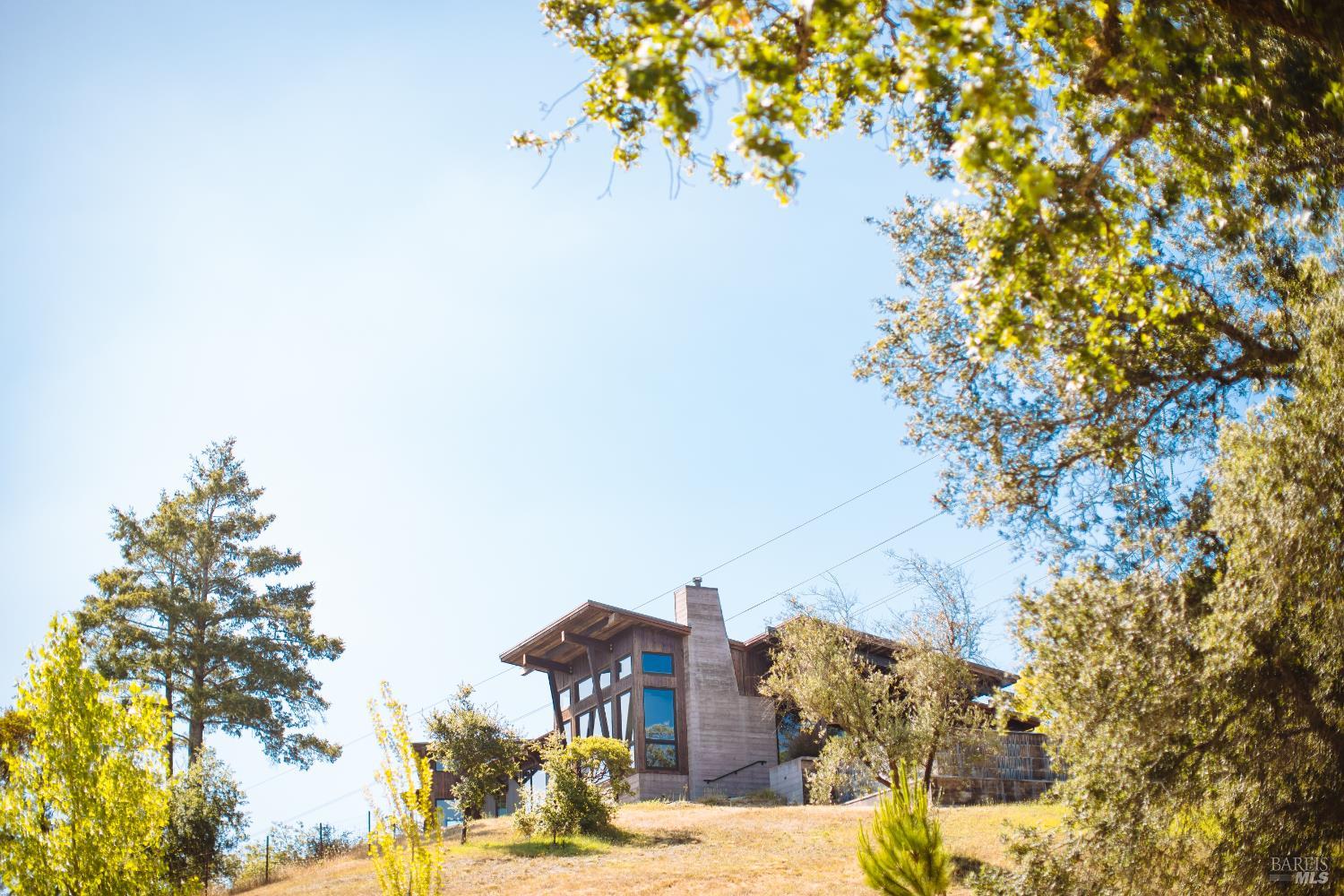 Detail Gallery Image 3 of 74 For 4125 Wallace Rd, Santa Rosa,  CA 95404 - 3 Beds | 4/1 Baths