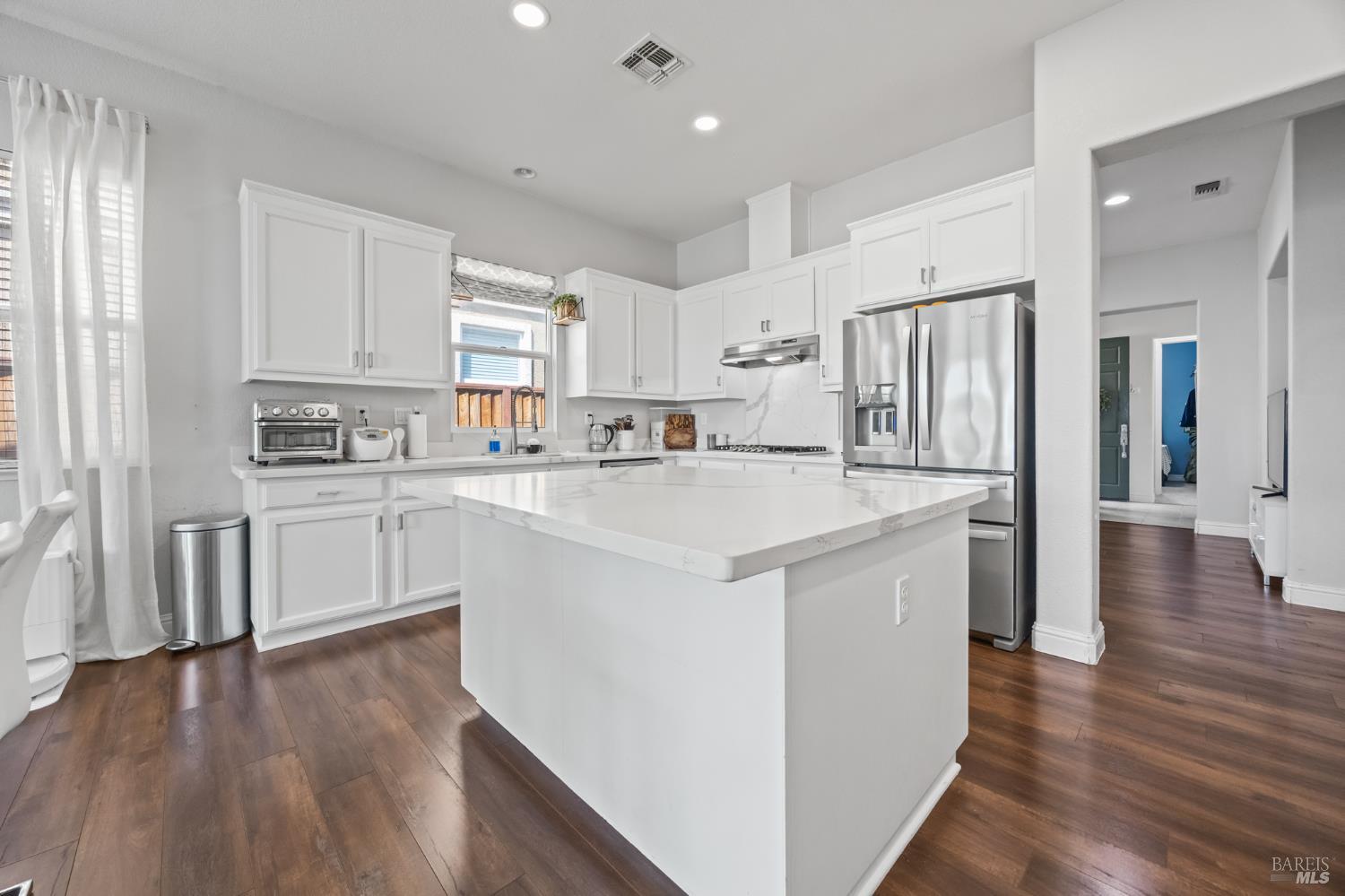 Detail Gallery Image 13 of 51 For 5161 Freitas Way, Fairfield,  CA 94533 - 3 Beds | 2 Baths