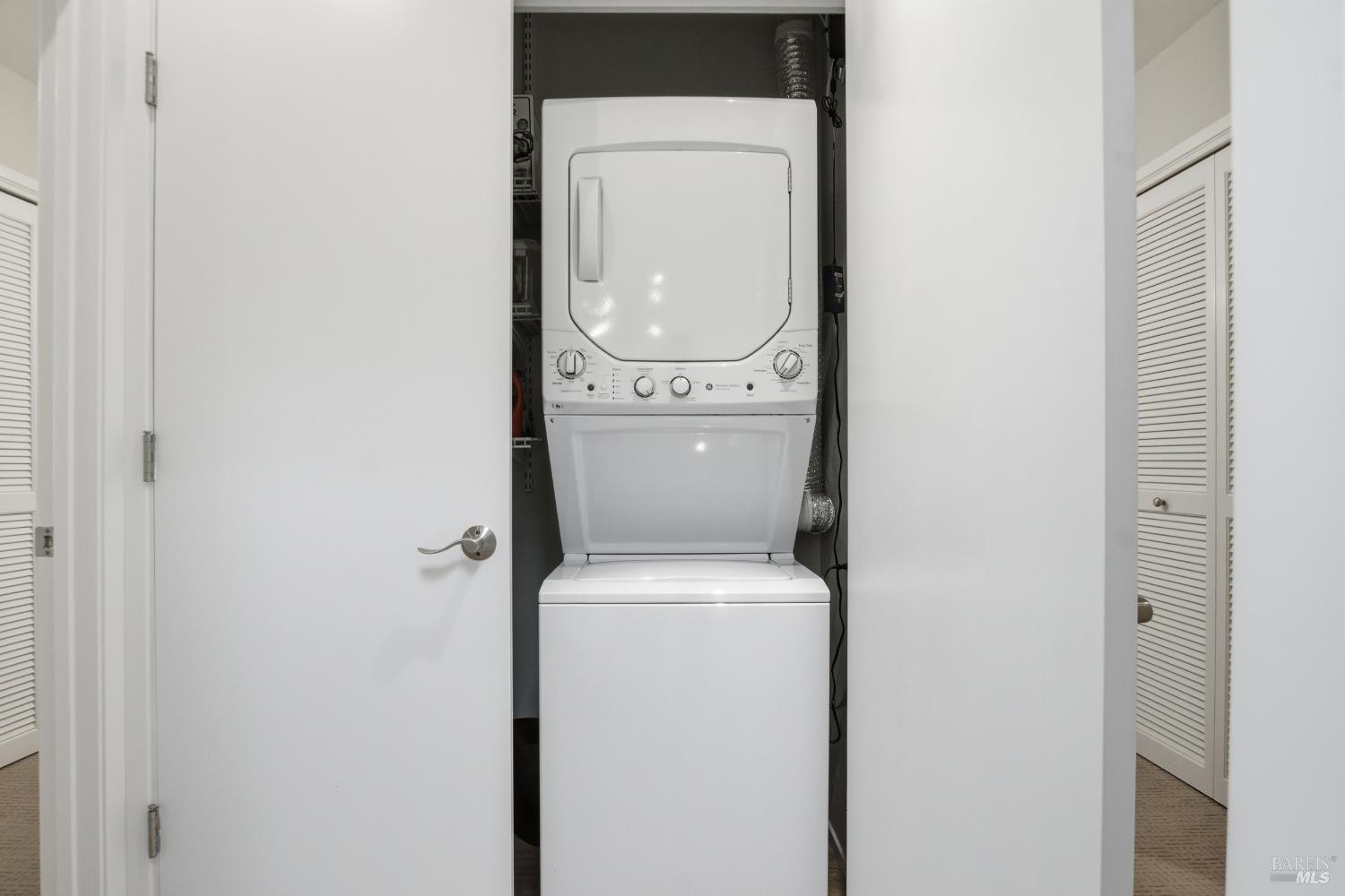 Detail Gallery Image 22 of 49 For 13 Fairways Dr, Napa,  CA 94558 - 2 Beds | 2 Baths