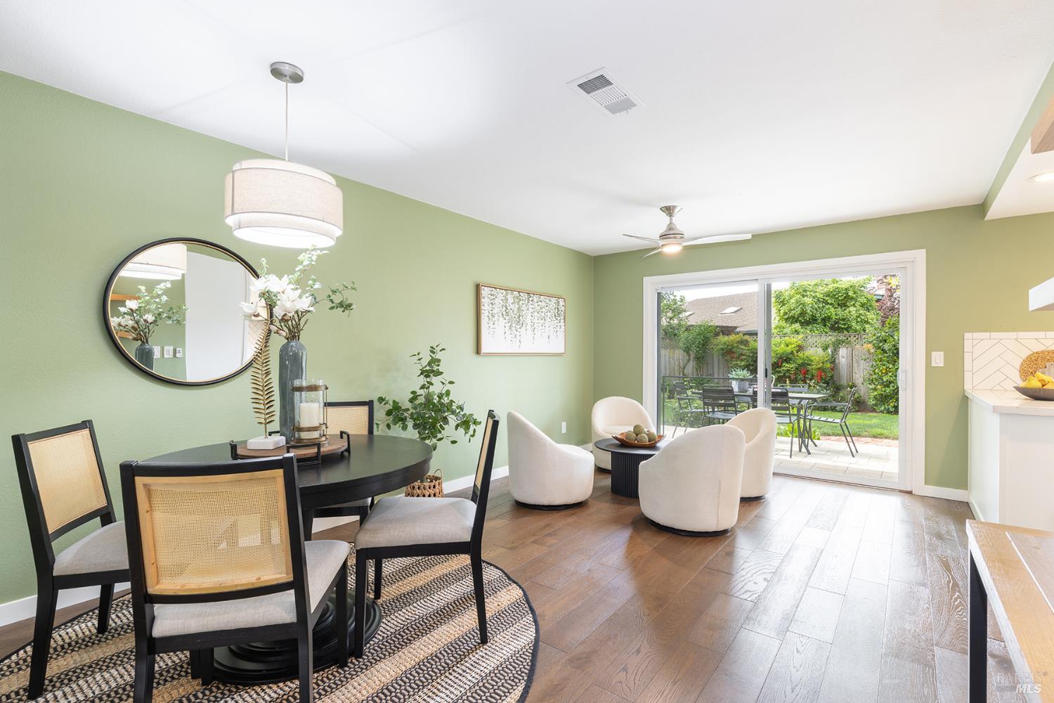 Detail Gallery Image 21 of 54 For 2431 Shoreline Dr, Napa,  CA 94558 - 3 Beds | 2 Baths